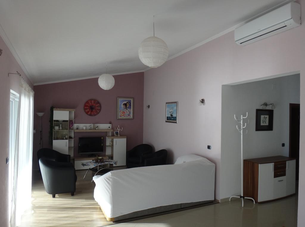 Apartments Selina Vinišće Chambre photo